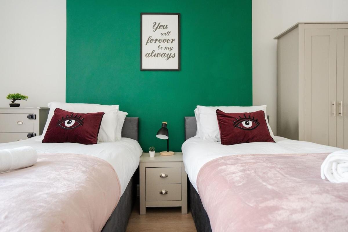 شقة Modern 2-Bed Flat, Sleeps 6 ليفربول المظهر الخارجي الصورة
