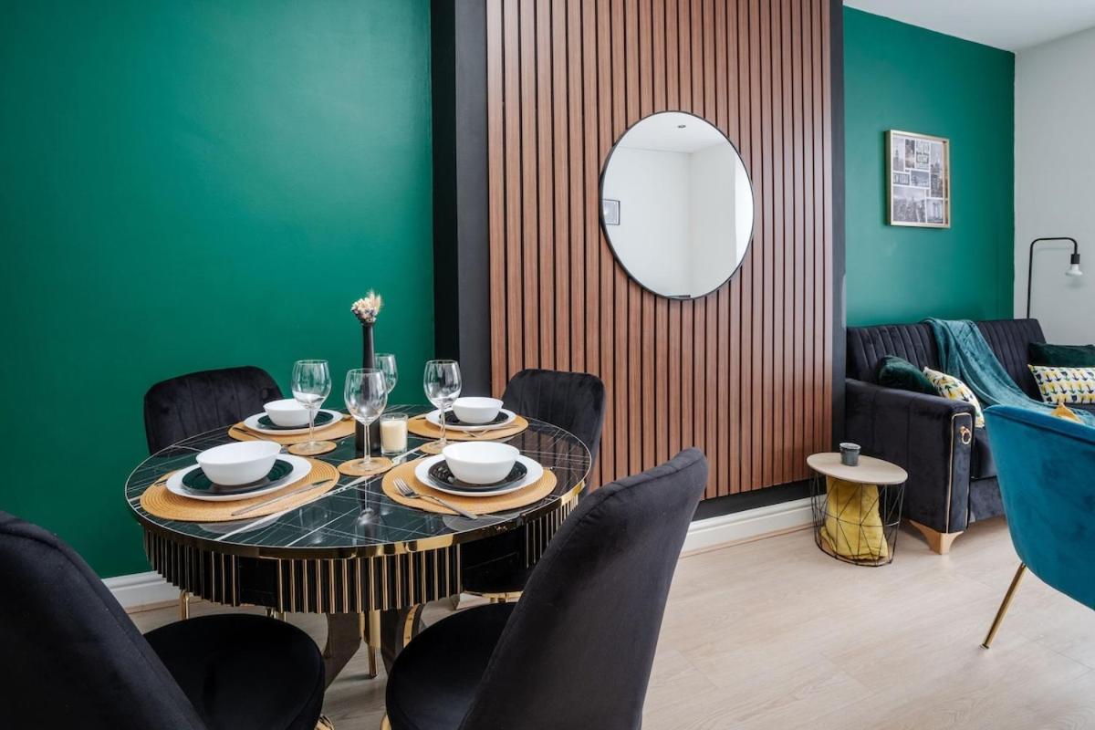 شقة Modern 2-Bed Flat, Sleeps 6 ليفربول المظهر الخارجي الصورة